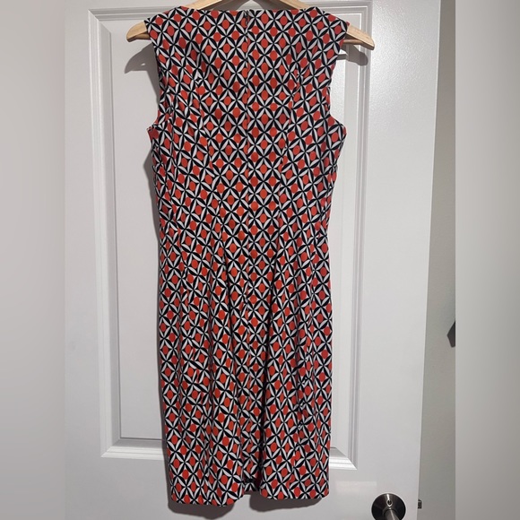 Mod style dress - Picture 2 of 3